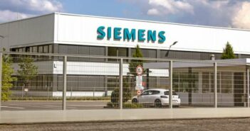 Siemens: IoT für den Smart Campus ( Foto: Adobe Stock doganmesut )