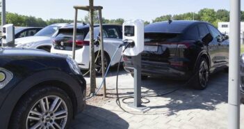 Elsner Elektronik: Elektrofahrzeug-Ladesäulen für die Nachhaltigkeit ( Foto: Copyright Elsner Elektronik GmbH )
