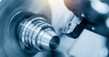 Drehteil-Industrie: KI verhilft in der Fertigung zu mehr Effizienz (Foto: AdobeStock - Pixel_B)