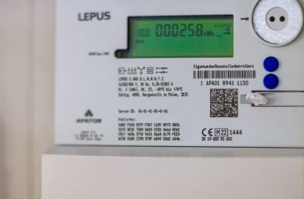 Elektronischer Stromzähler: Definition, Auslesen, Manipulieren, Datenschnittstellen, Vorteile, Pflicht, Preis Elektronischer Stromzähler: Definition, Vorteile, Pflicht, (Foto: AdobeStock - Markus Schoeffler 590400488)