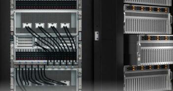 Energiesparender Supermicro-Server: NVIDIA HGX H100 mit Flüssigkeitskühlung senkt Stromverbrauch um (Foto: Supermicro)