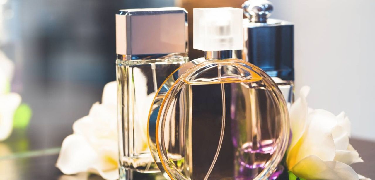 Bastille Parfums revolutioniert Lieferkettenverfolgung mit RFID und (Foto: AdobeStock - 98239867 fotofabrika)