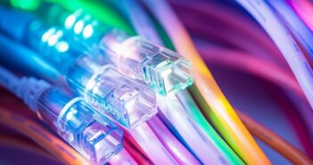 "Cat 1": UTP Ethernet LAN Kabel: Eigenschaften, Merkmale, Aufbau (Foto: AdobeStock - Fabio 644925075)