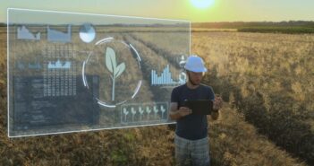 Precision Agriculture: Revolutionäre Technologie für Effiziente und Nachhaltige Landwirtschaft (Foto: AdobeStock - 716652049 Crovik Media)