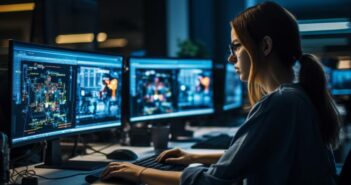 Remote Monitoring: Zukunftssichere Lösungen für Echtzeit-Maschinenüberwachung (Foto: AdobeStock -740825139 liliyabatyrova)