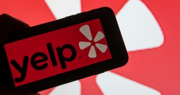 Yelp bietet Bewertungen für Restaurants, Ladengeschäfte und mehr – ein echter Mehrwert für Nutzer. (Foto: AdobeStock - 575573550 David)