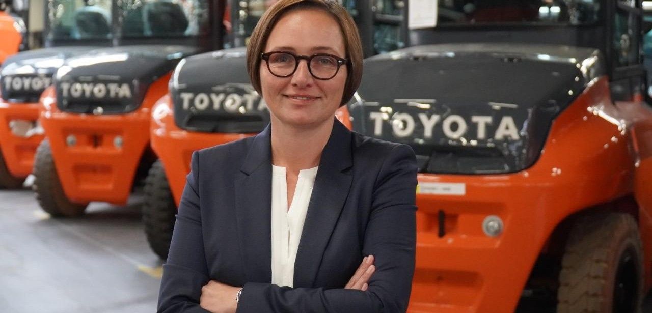 Toyota Material Handling präsentiert auf der LogiMAT 2025 seine neuesten Flurförderzeug-Modelle und (Foto: Toyota Material Handling Europe)