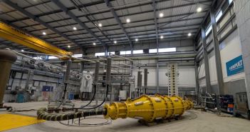 Effiziente Reparatur von Hochspannungs-Seekabeln durch universelle Muffe von (Foto: PFISTERER)