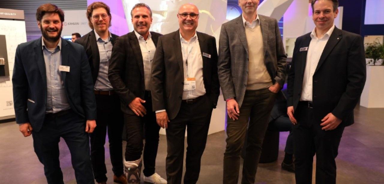 Arvato Systems und VIVAVIS schließen Partnerschaft für (Foto: VIVAVIS AG)