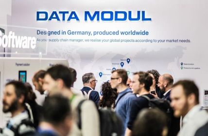 DATA MODUL präsentiert modulare Embedded Lösungen und robuste (Foto: DATA MODUL)